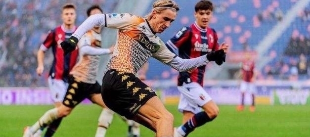 米切尔：以前拿到埃迪·库里转赠他人的球鞋 他不知道曾帮助过我（米切尔：曾获埃迪·库里转赠球鞋，他不知那次善举帮助了我）